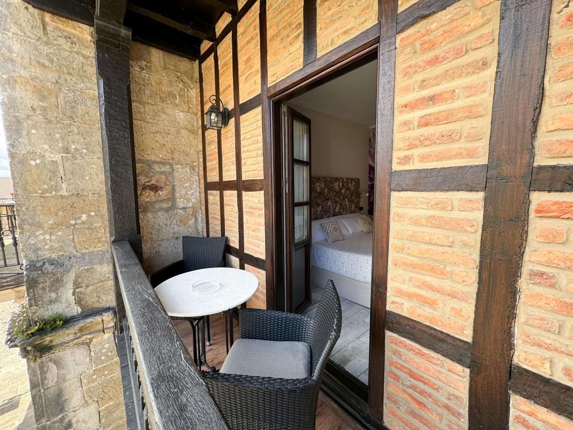 Akla Suites Con Jacuzzi Santillana Santillana del Mar Exteriér fotografie